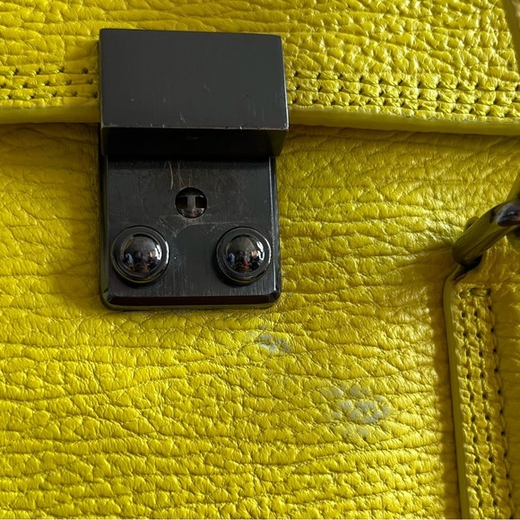 3.1 Phillip Lim Pashli Medium Bright Yellow Calfskin Leather Satchel W/ Strap - Picture 3 of 16
